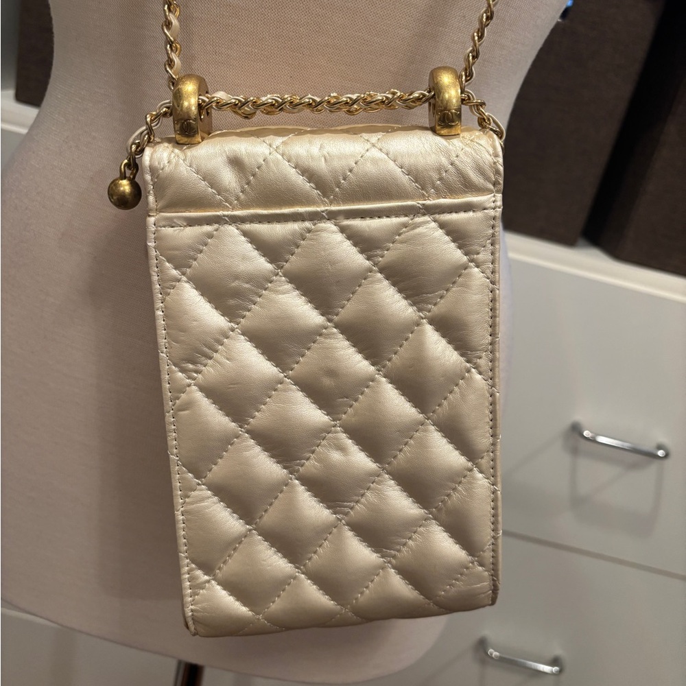 Fashion Quilted Crossbody Bag - Picture 2 of 9